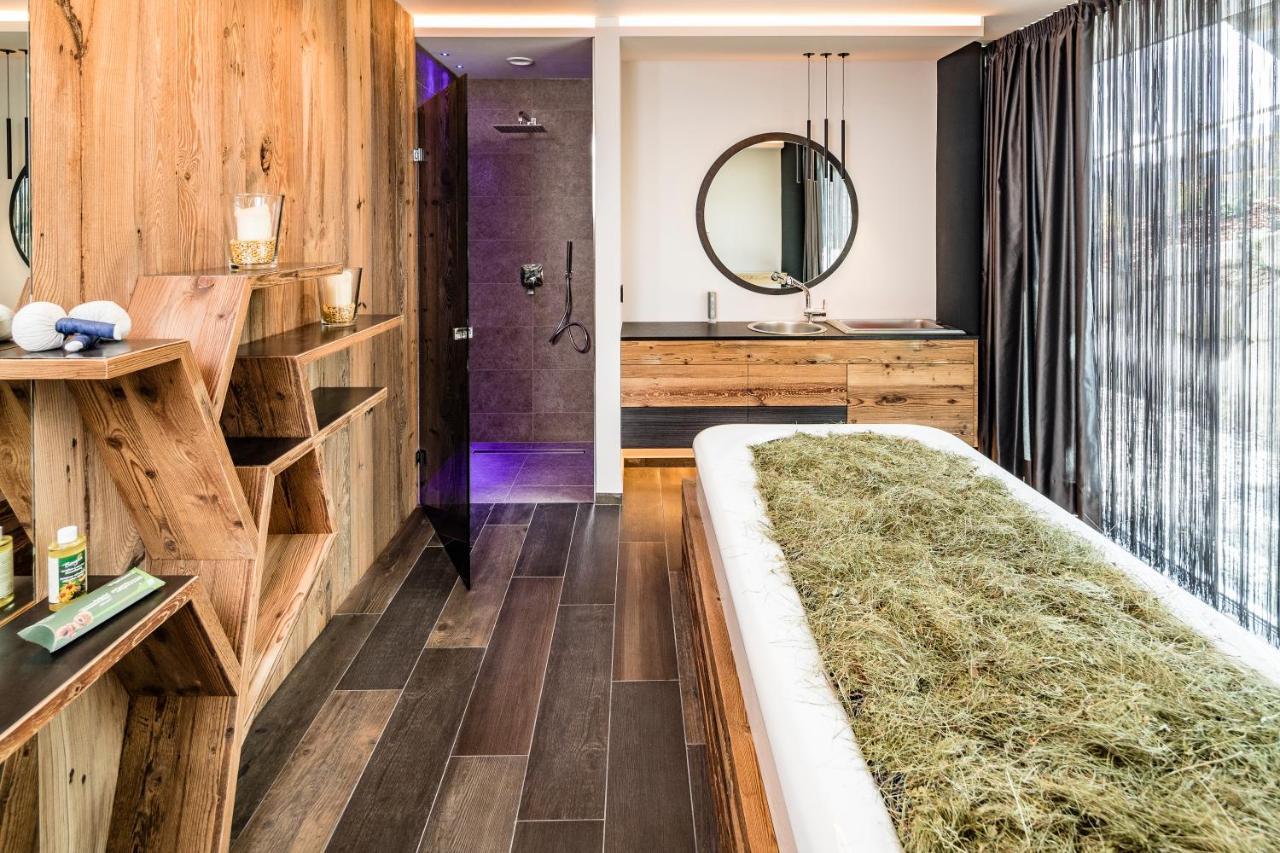 Sonnenberg Panorama Dolomites Wellbeing Hotel Maranza Ngoại thất bức ảnh